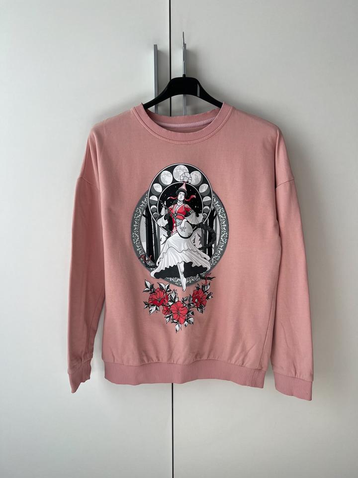 Толстовка в национальном стиле