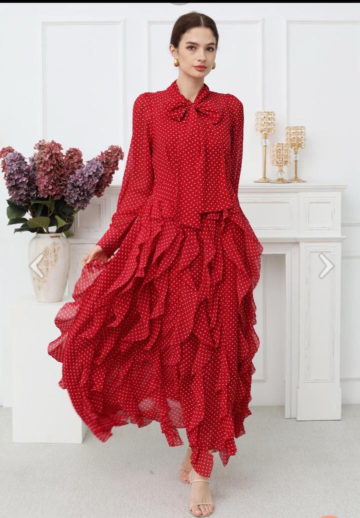 Красное шифоновое платье