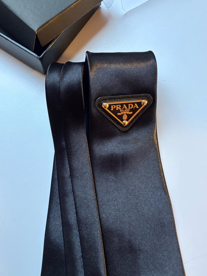 Галстук Prada