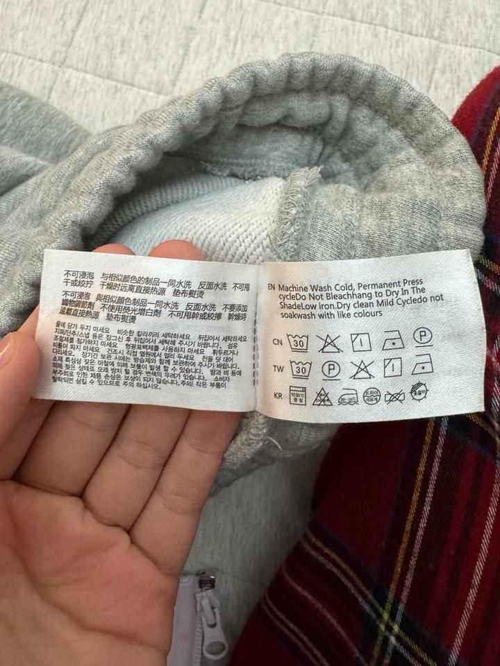 Двойка WHO.A.U