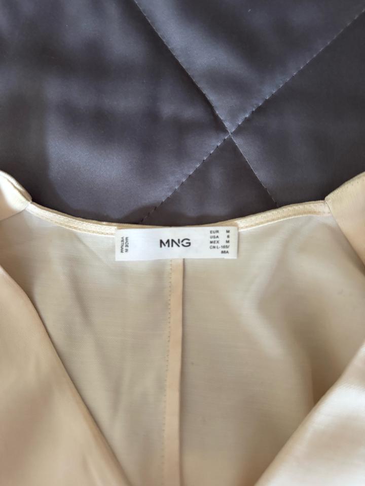Платье от Mango
