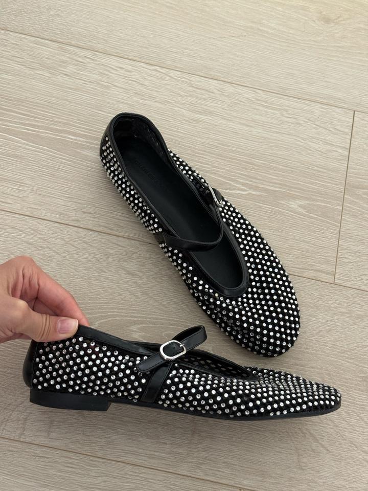 Балетки со стразами Charles and Keith