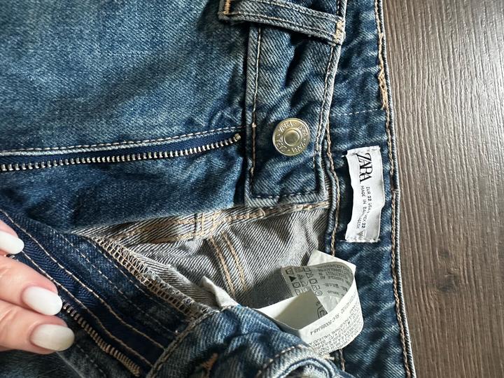Джинсы Zara