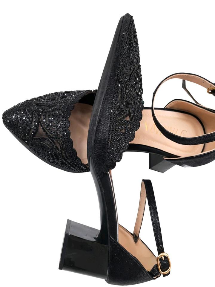 Чёрные туфли