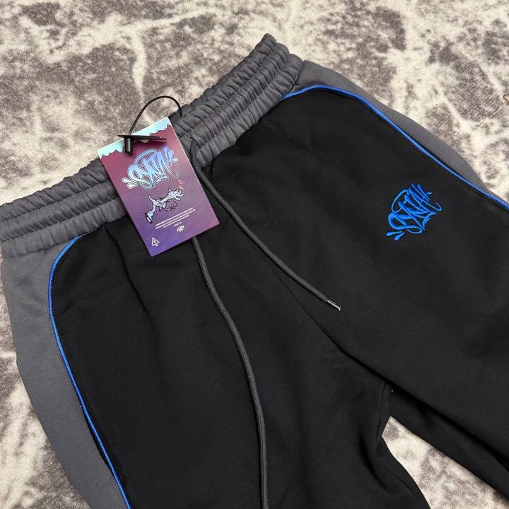 Спортивные штаны Syna World