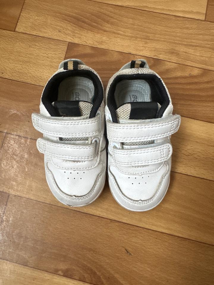 Кроссовки детские