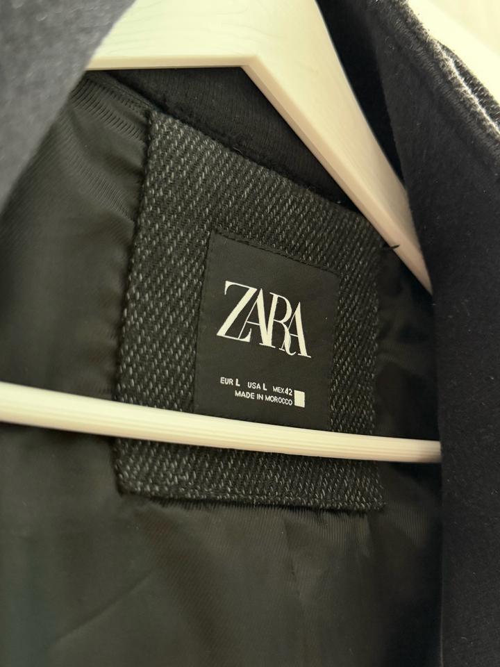 Пальто мужское Zara