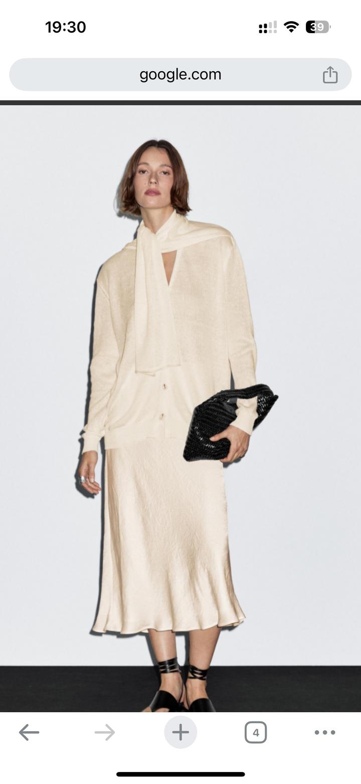 Стильная кофта от Massimo dutti