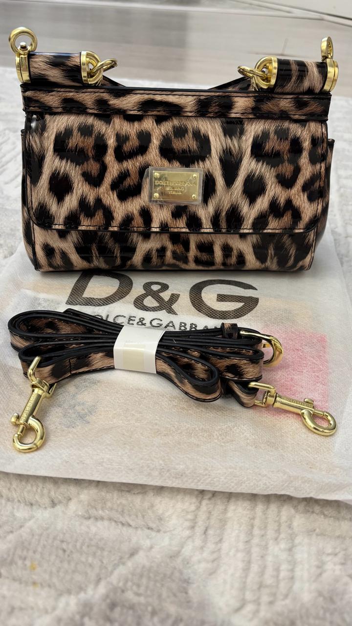 Мини сумка от бренда Dolce&Gabbana тигровый
