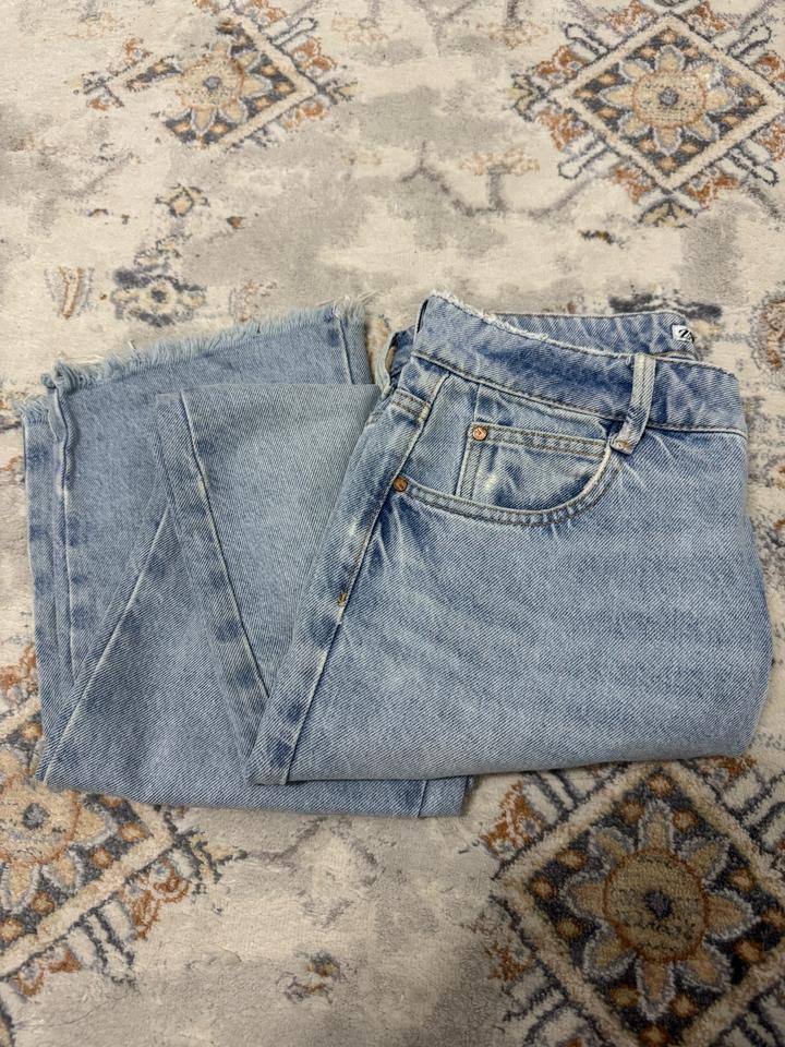 Джинсы Зара