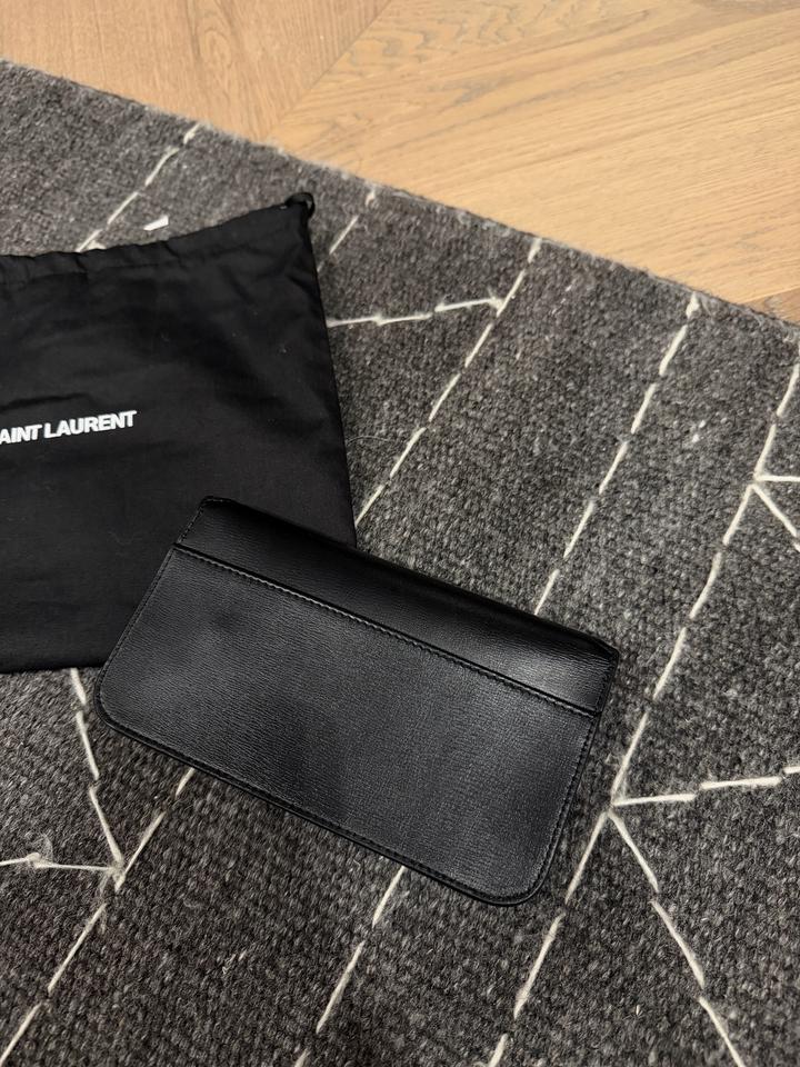 Сумка-Клатч Saint Laurent