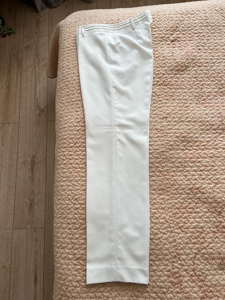 Брючный костюм