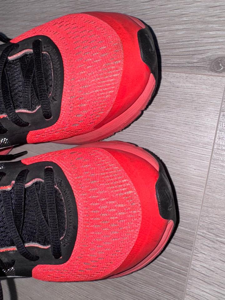 Кроссовки Nike