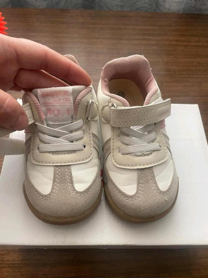 Кросовки на девочку