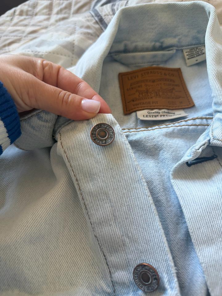 Levi’s