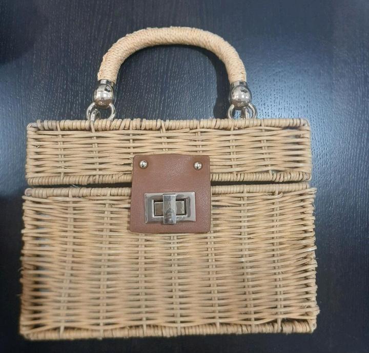 Сумочка летняя из ротанга бренд Zara