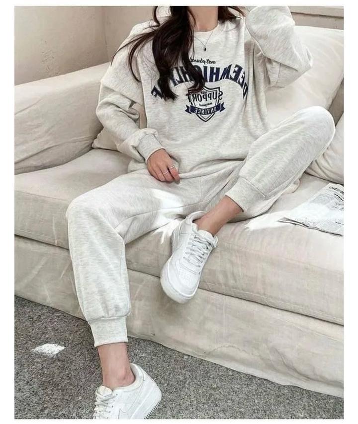 Спортивный костюм