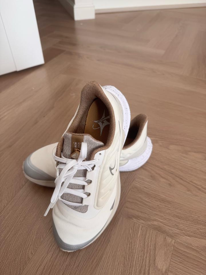 Кроссовки непромокаемые для бега