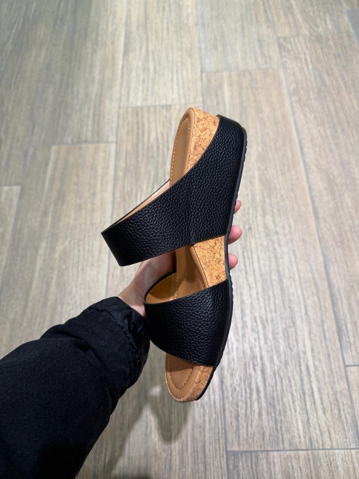 Женская обувь