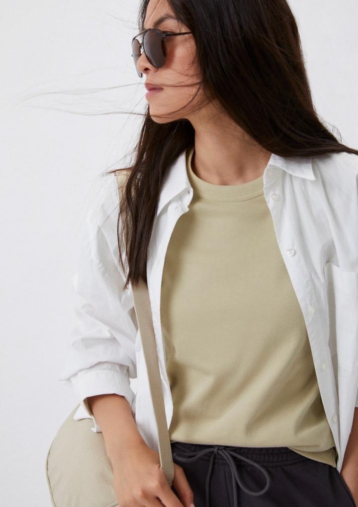 Футболка женская