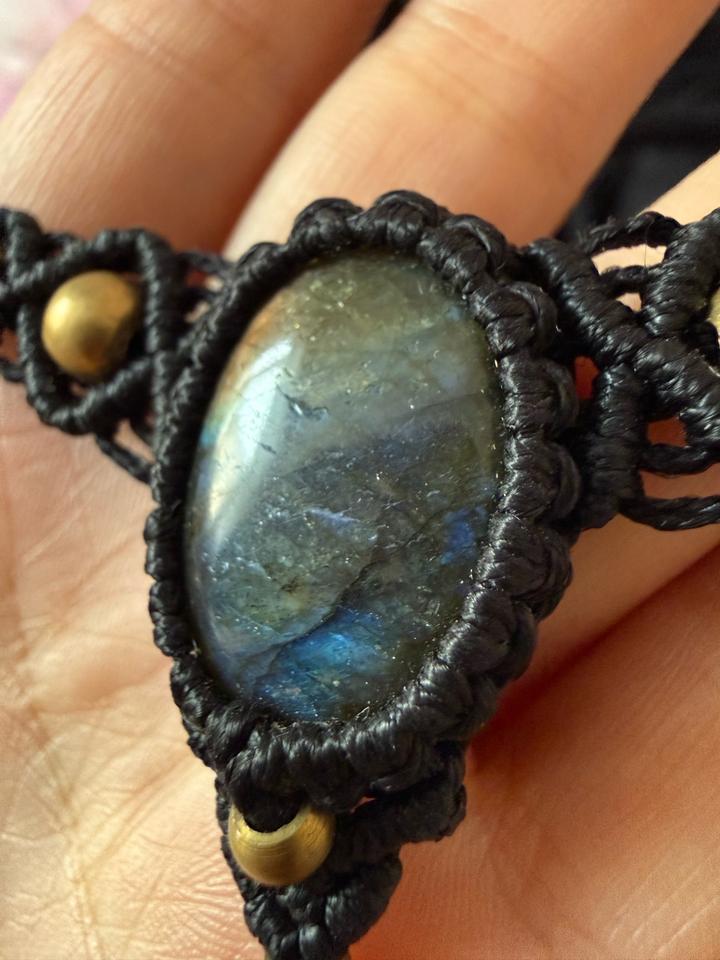 Чокер с натуральным лабрадором