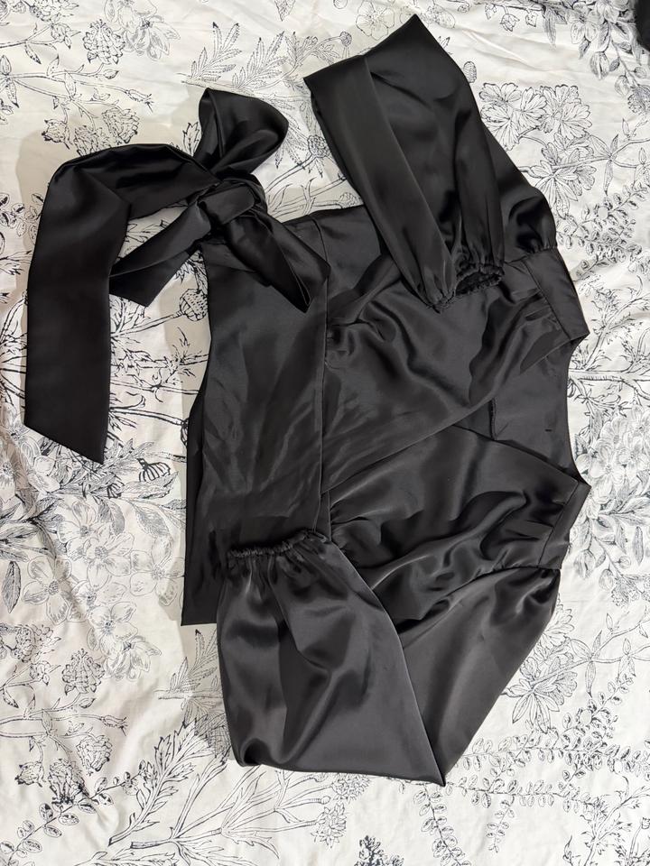 Близка из атласа