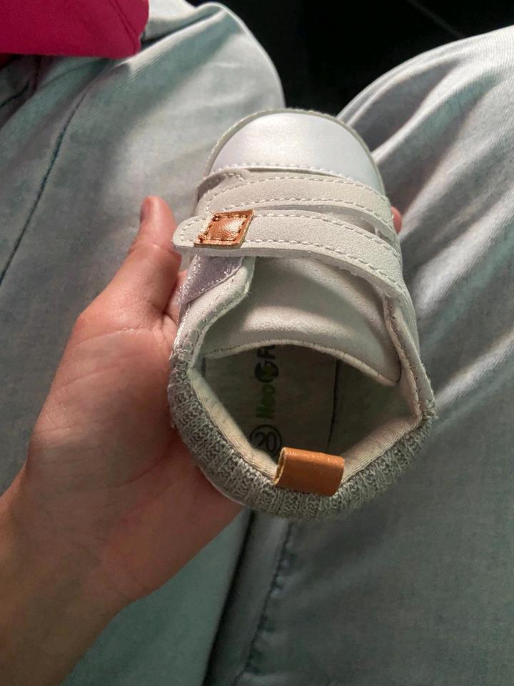 Стильные кеды/кроссовки Neo Feet для первых шагов, р. 20