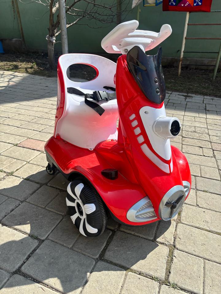 Машинка детская