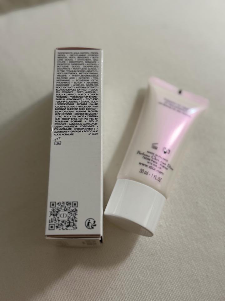 Dior Snow UV Shield SPF50+ PA++++