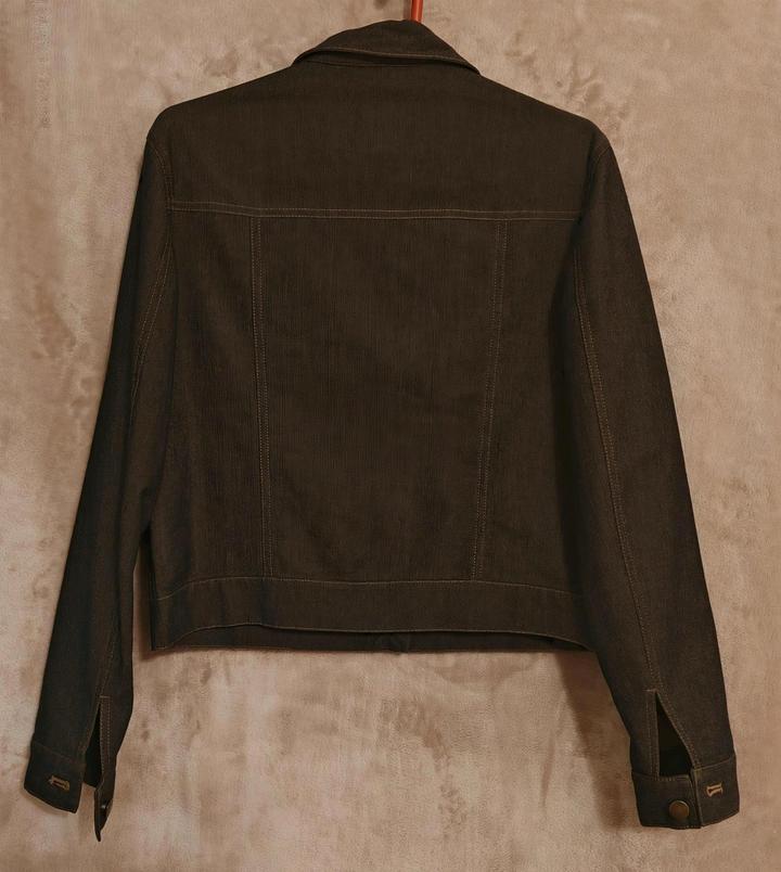 Джинсовая куртка