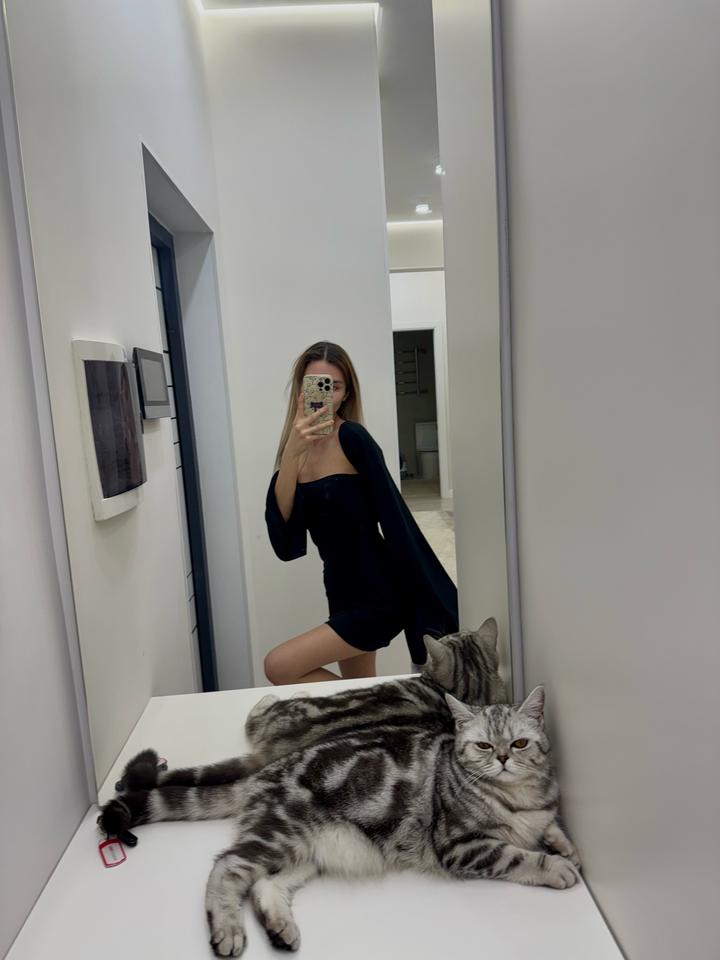 Черное платье