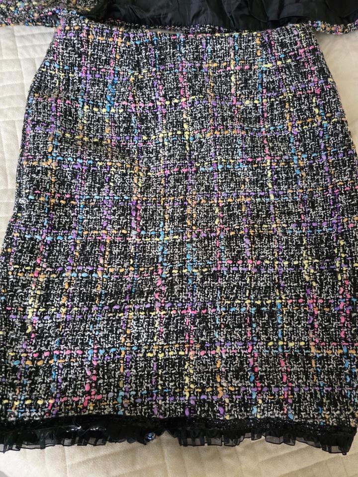 Костюм твидовый новый