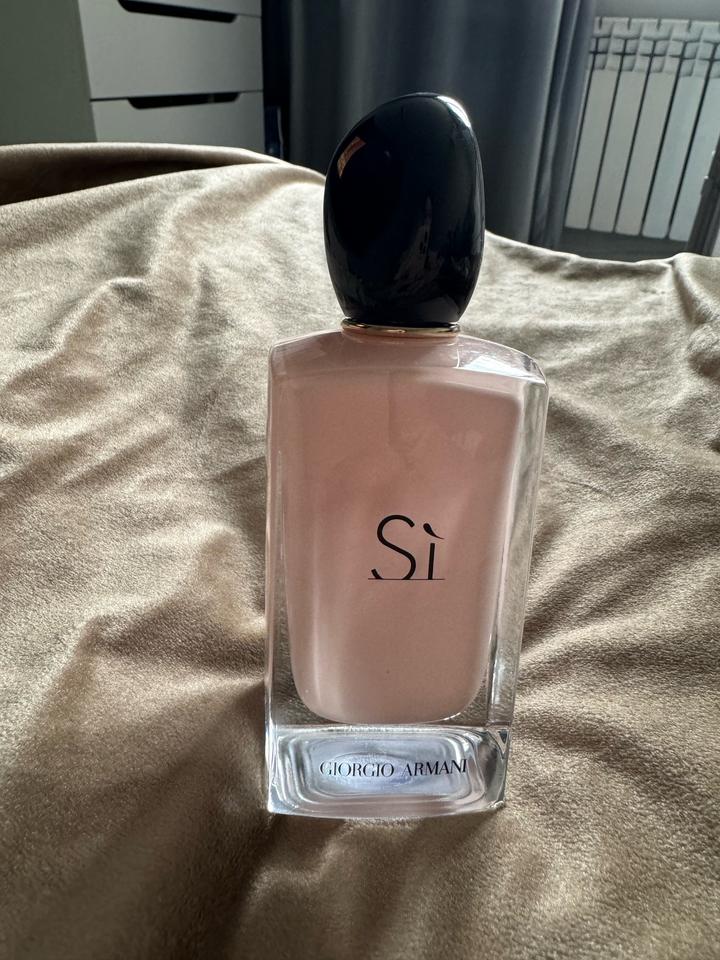 Giorgio armani si