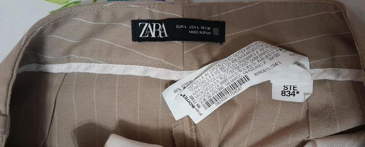 брюки с защипами,в трендовую полоску, Зара