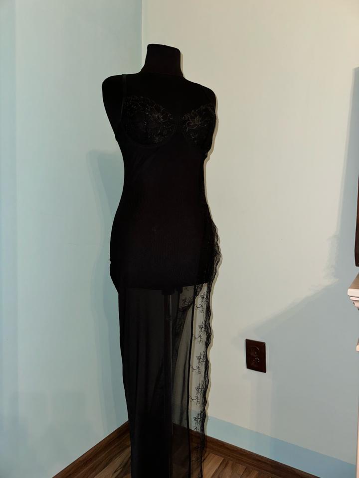 Ночное кружевное платье