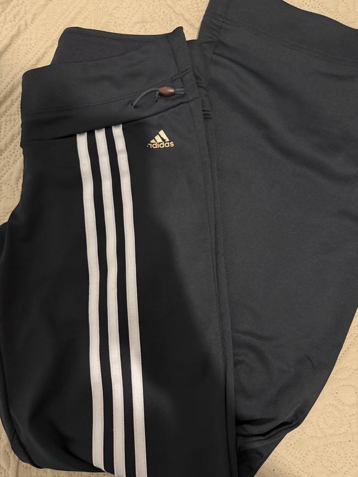 Брюки от Adidas, размер s