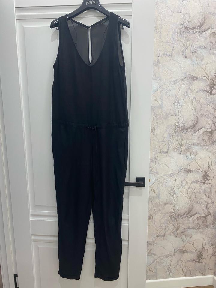 Легкий комбинезон Zara