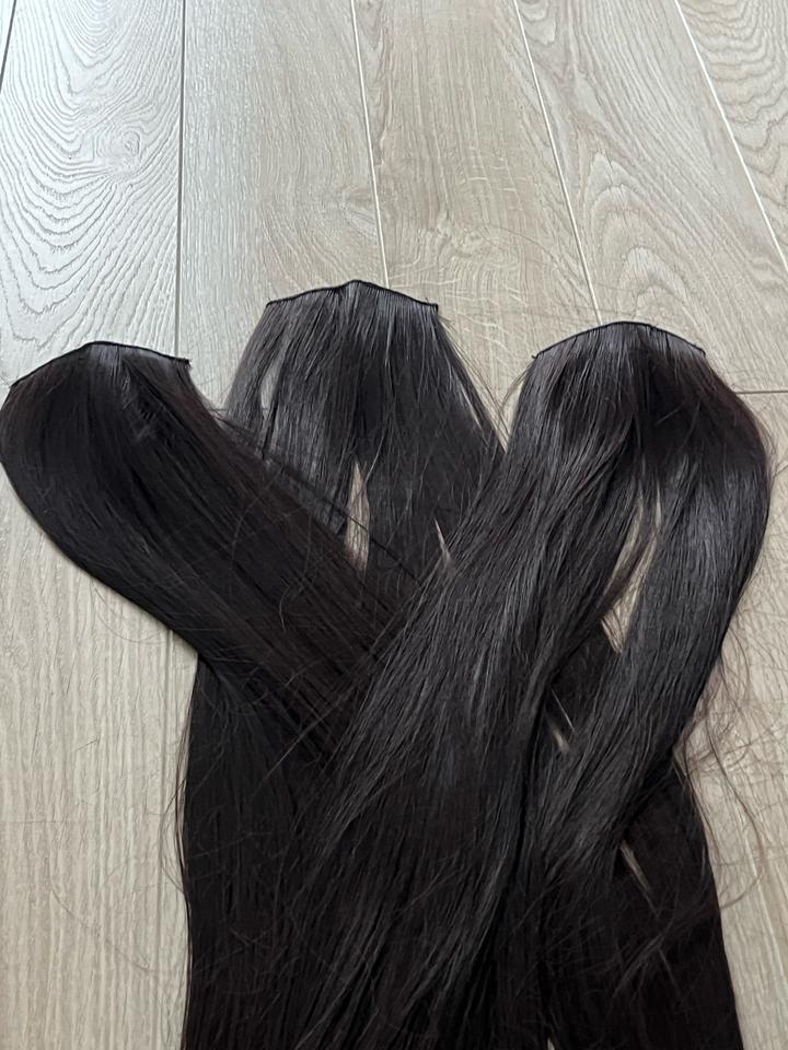 Волосы на заколках