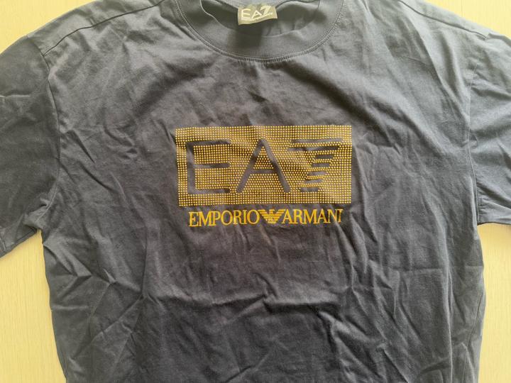 Футболка EA7