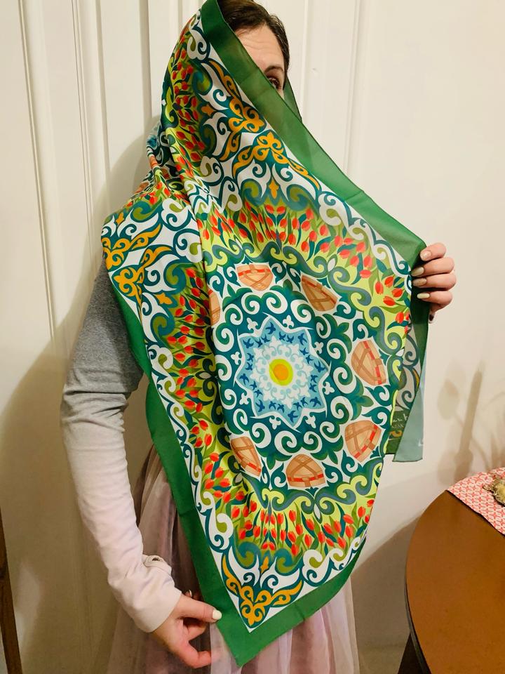 Дизайнерский легкий шарф