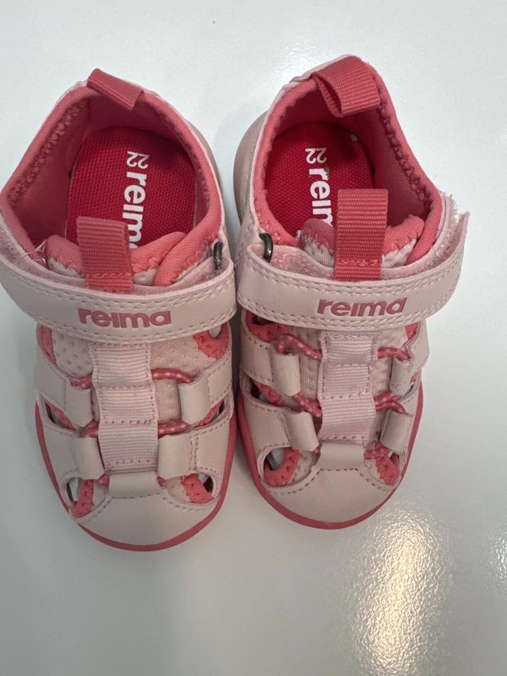 Сандалики Reima 22