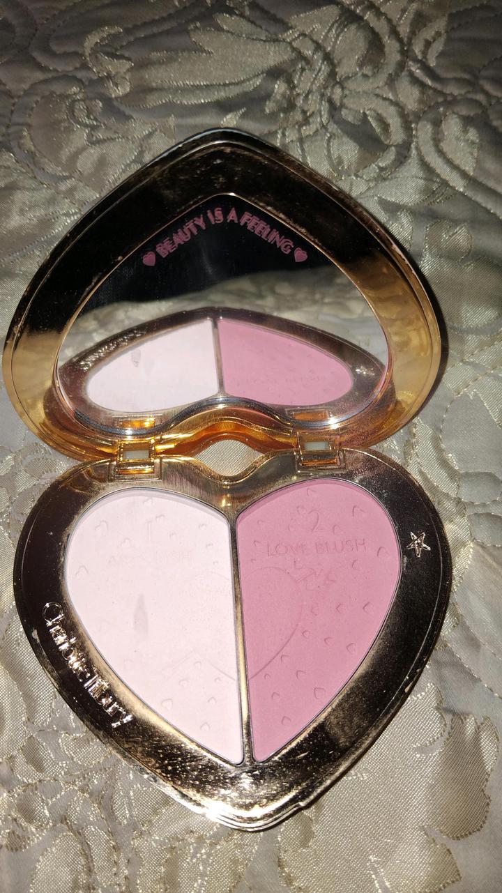 Chorlatte tilbury Pillow Talk Beauty Soulmates Face Palette In Flawless Pink