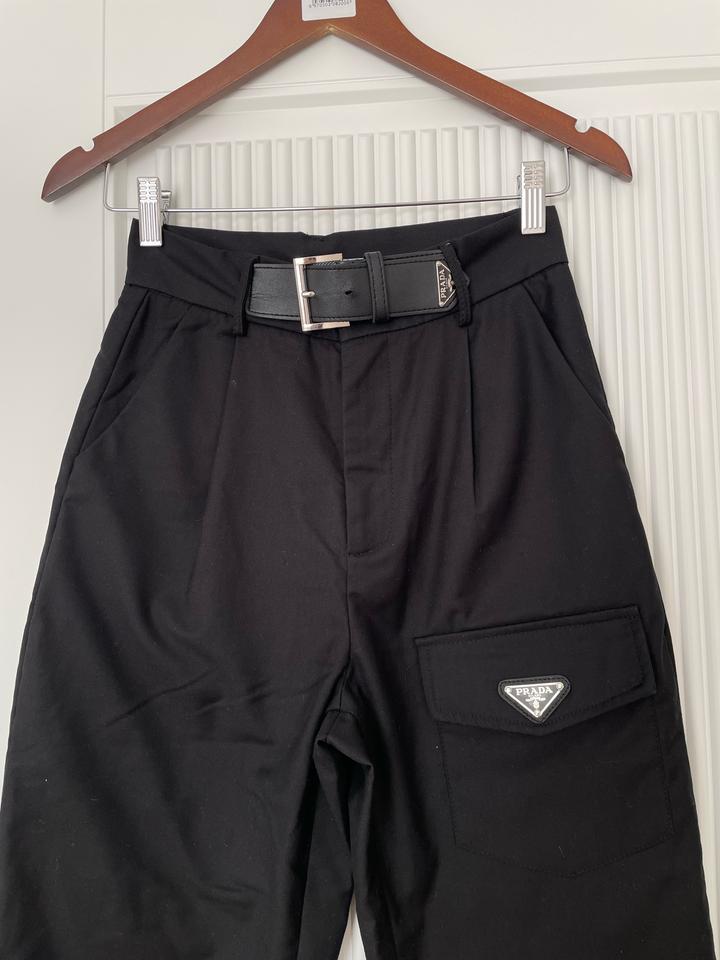 Классные брюки Prada