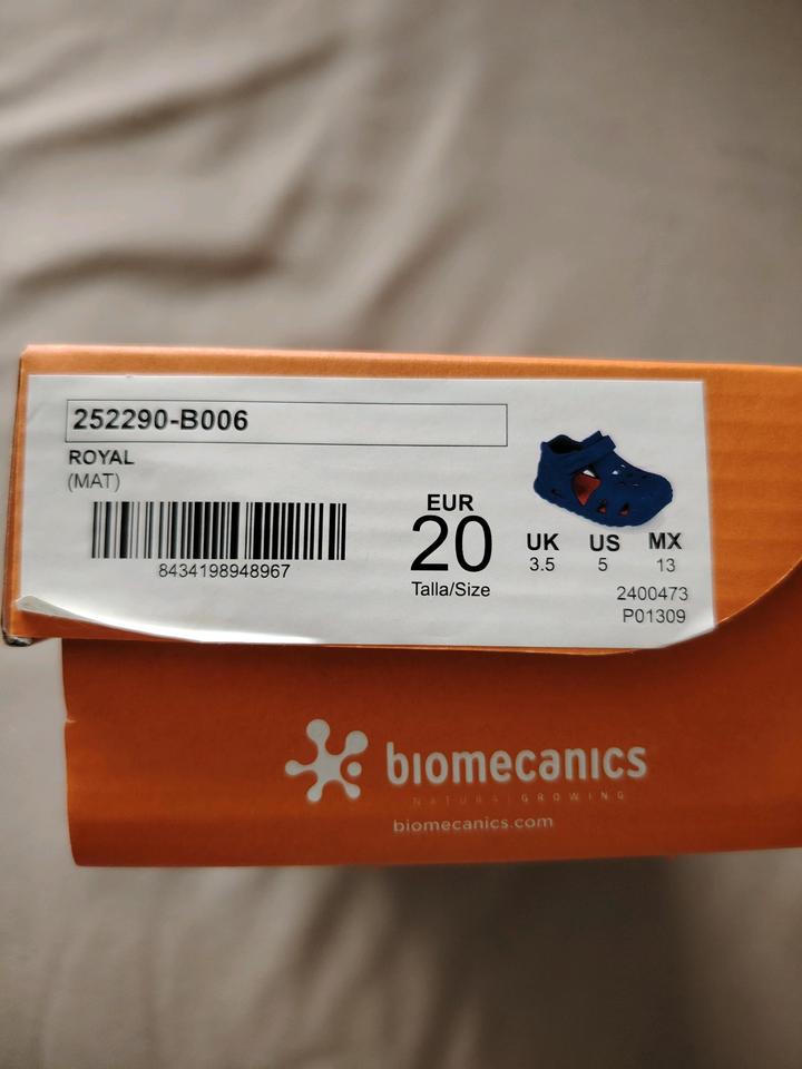 Biomecanics.Сандалии голубые, размер 20