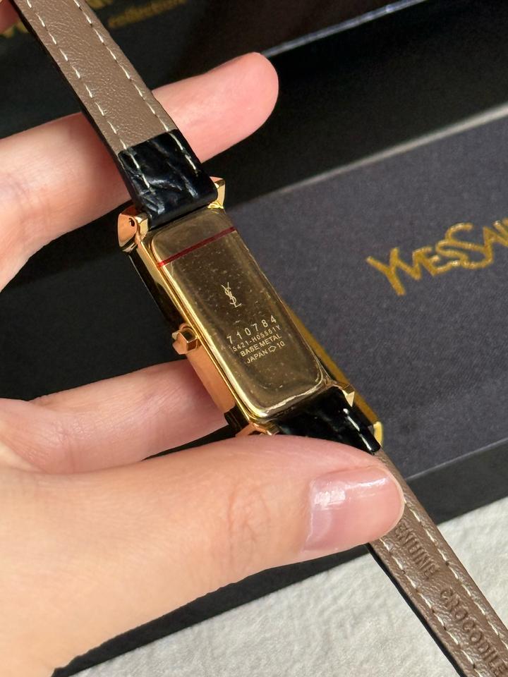 Винтажные часы YvesSaintLaurent