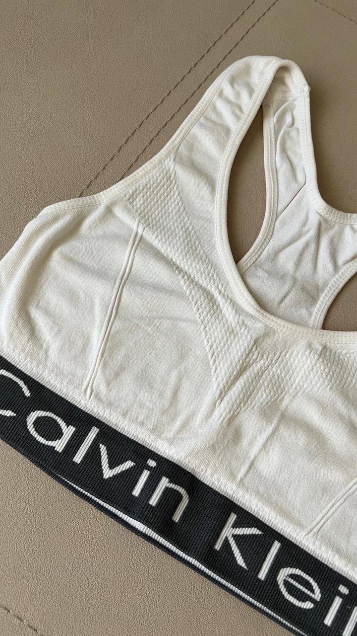 Топ Calvin Klein