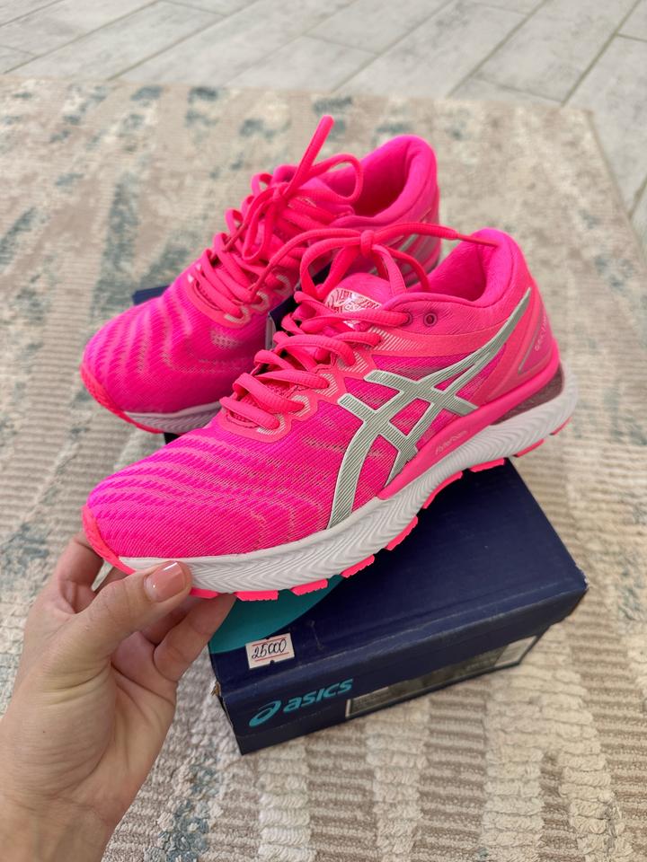 Новый кроссы ASICS