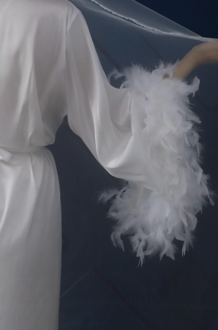 Халат с перьями