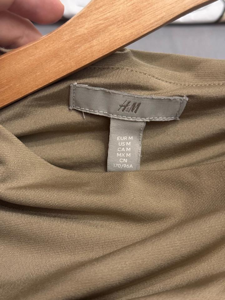 Платье в обтяг H&M