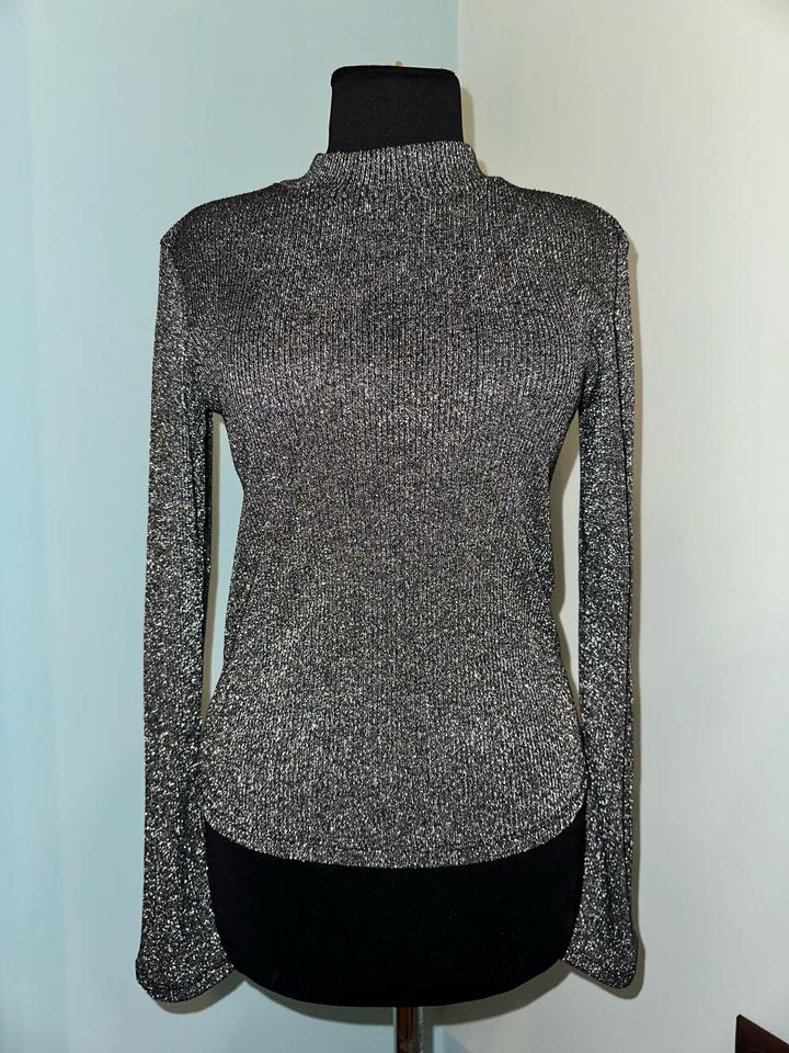 Серебряный лонгслив